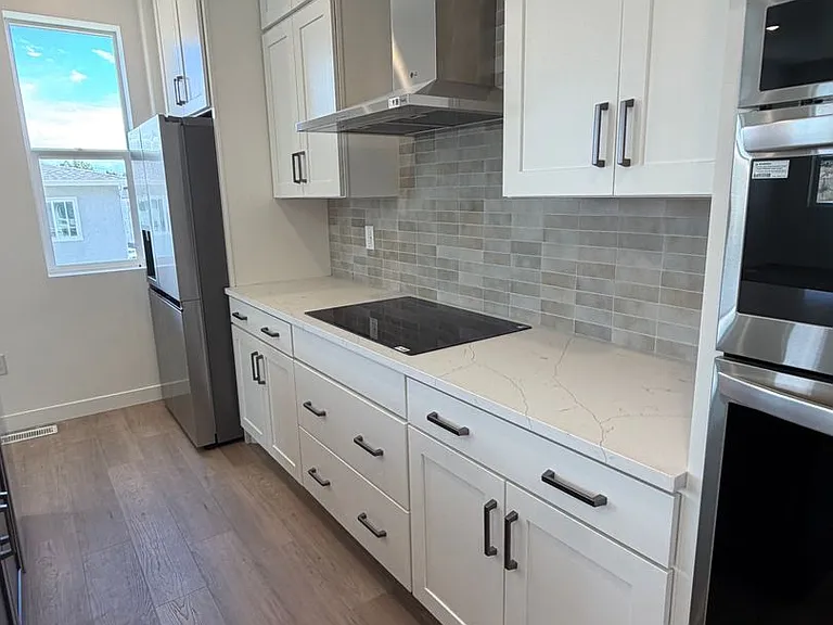 909 Bullion St — Photo 10