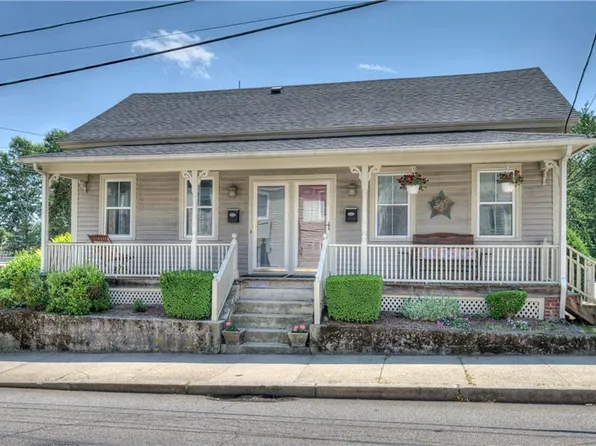 33 London St, East Greenwich, RI 02818