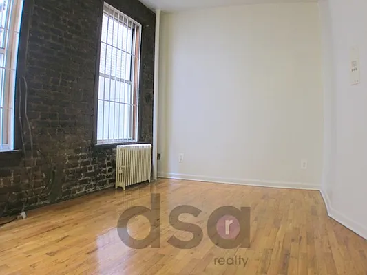 Rented by DSA Realty | media 21