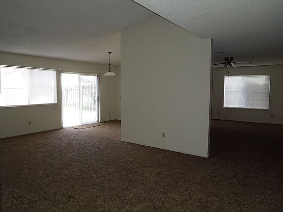 2 separat living areas