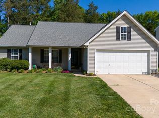 1396 Hollythorne Dr, Rock Hill, SC 29732