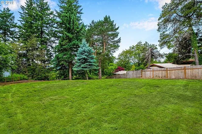5810 SE Flavel Dr — Photo 16