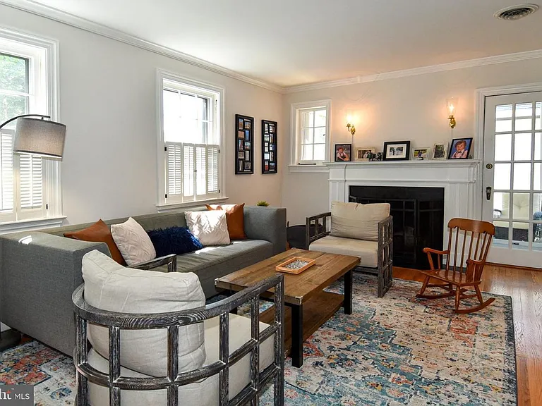 710 W View Ter — Photo 6