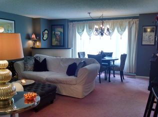 15 Kings Ct, Nanuet, NY 10954