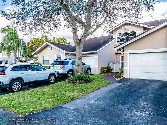 3rd image of 1272 W Lakes Dr #1272