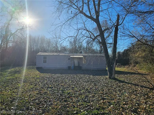 3502 Hollis Dr, Van Buren, AR 72956