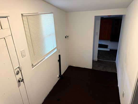 4th image of 105 Covey Rd