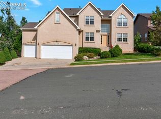 1136 Vista Oaks Dr, Colorado Springs, CO 80921