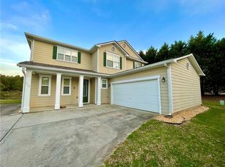 6294 Waverly Ln, Fairburn, GA 30213