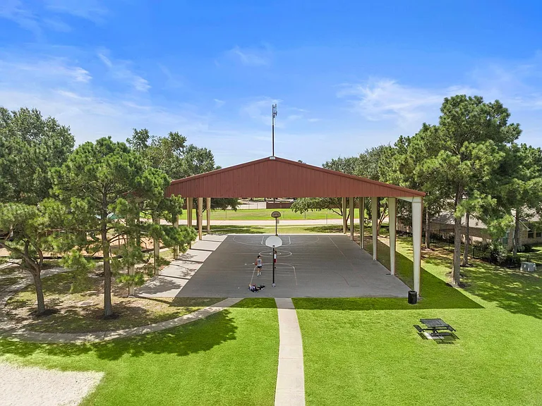 10427 Lyndon Meadows Dr — Photo 47