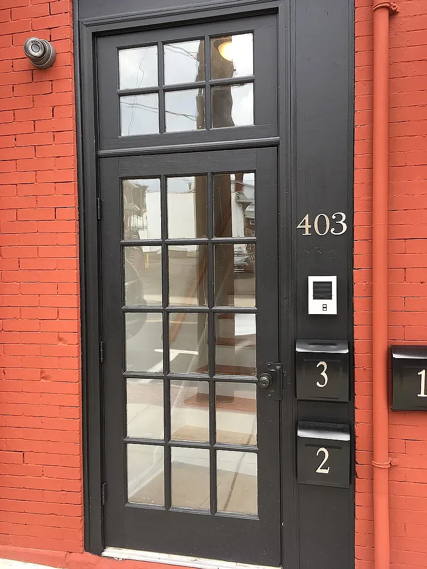 Studio, $1,950 — Photo 1