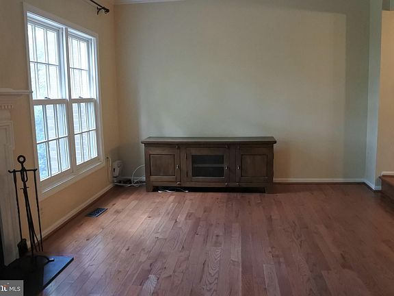 5th image of 2113 Kings Mill Ct