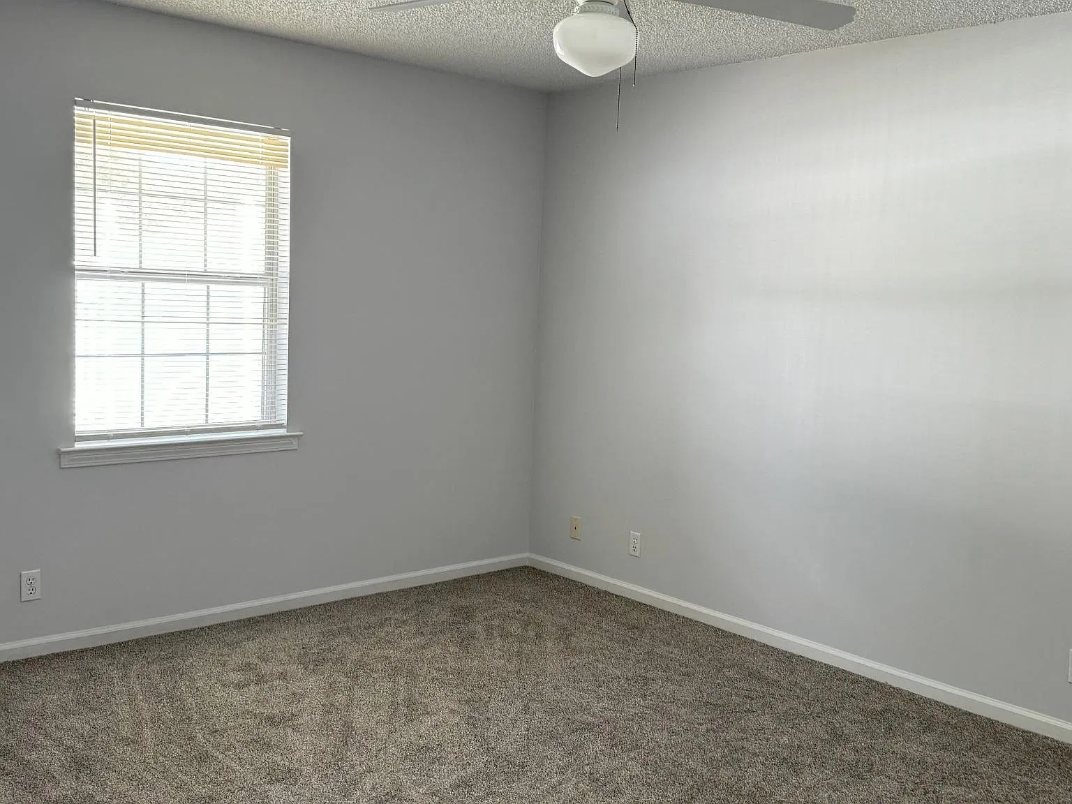 2 bed, 1100 sqft, $1,400 — Photo 4