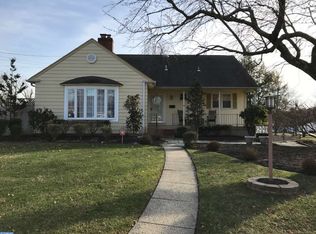 219 S Woodstock Dr, Cherry Hill, NJ 08034