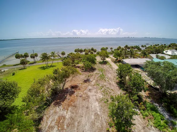 9505 S Indian River Drive, Fort Pierce, FL 34982