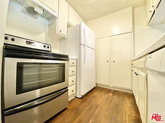 3rd image of 1256 N Flores St APT 1