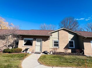 25860 Lira Ln, Warren, MI 48089