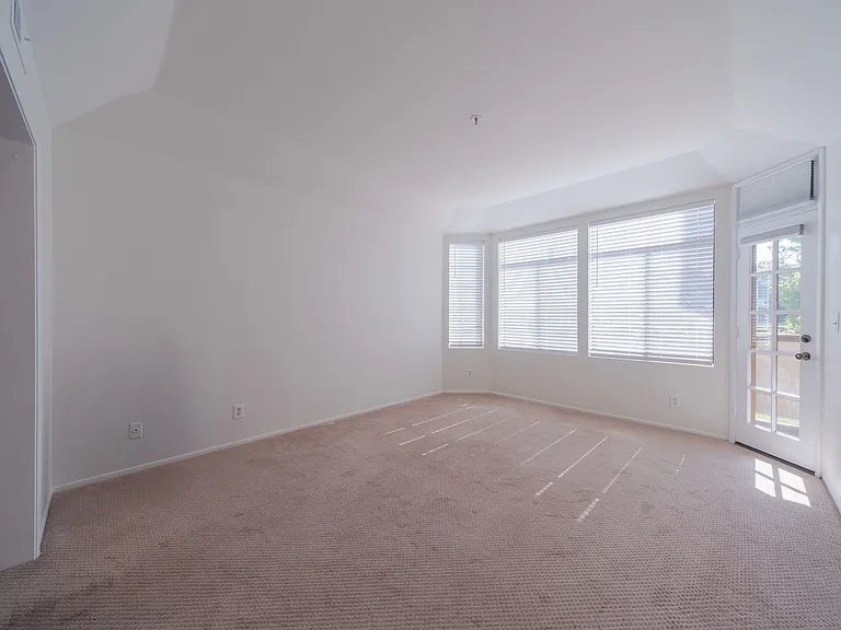 2571 Plaza Del Amo #209 — Photo 15
