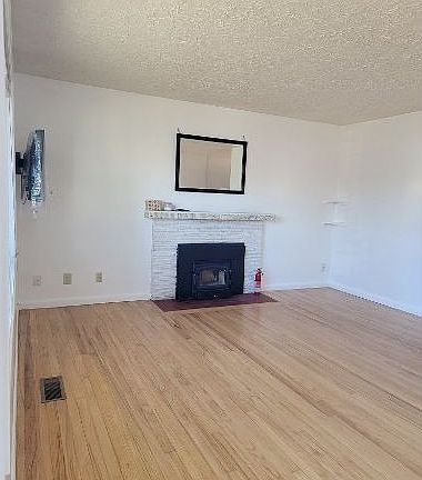 5th image of 100 NE 88th Ave