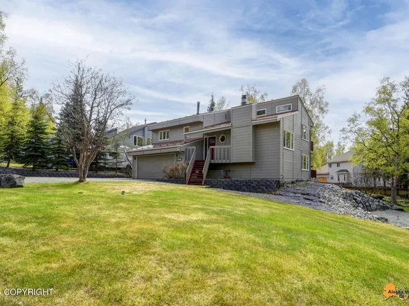 10610 Lone Tree Dr, Anchorage, AK 99507