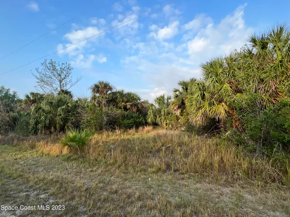 2044 Alwar Ave SW, Palm Bay, FL 32908