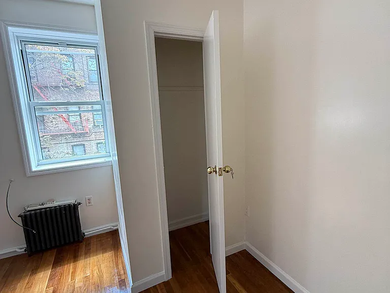 364 86th St #B — Photo 7