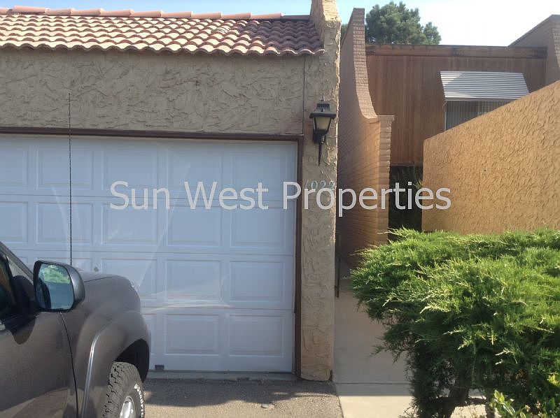 1st image of 1022 E Navajo St