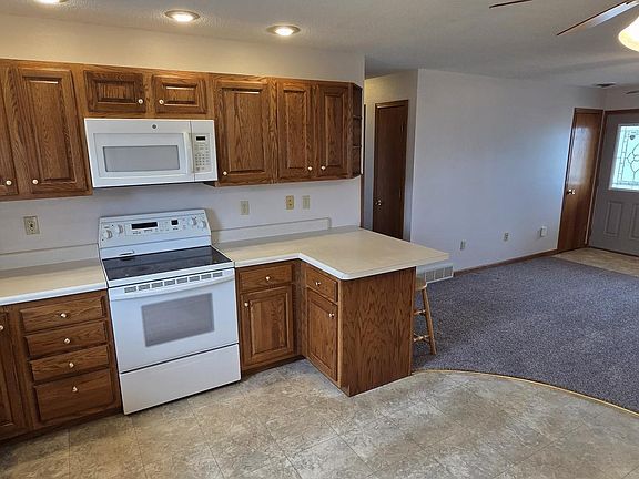 5th image of 203 E Ridge St