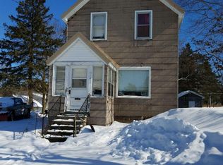 1017 Johnston St, Sault S Marie, MI 49783