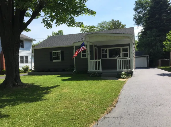 97 N Long St, Williamsville, NY 14221