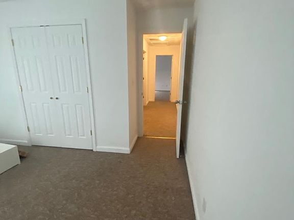 5th image of 327 Lockwood St Unit 2
