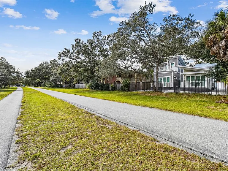1523 Bayshore Blvd #3 — Photo 38