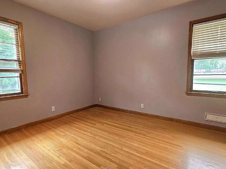 3 bed, 2.0 bath, 1225 sqft, $2,095 — Photo 7