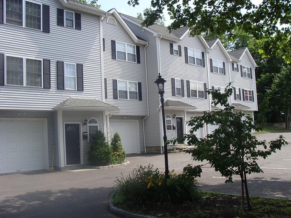 28 Triangle St, Danbury, CT 06810 Zillow