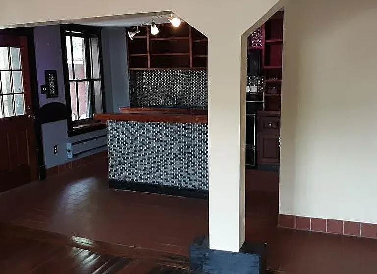825 Allen Ave #3 — Photo 2