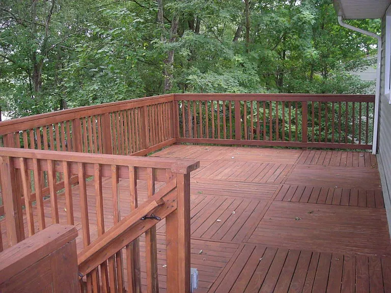4419 Kentmore Dr — Photo 2