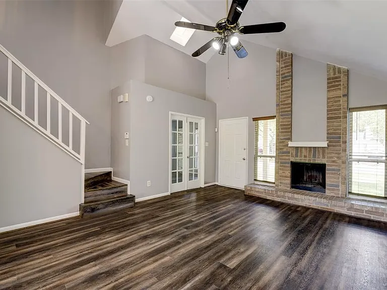 10107 Sand Pass Ln — Photo 2