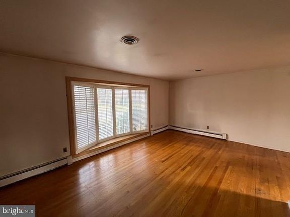5th image of 4630 Dower Dr