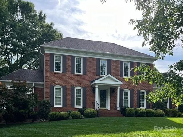 8208 Brooknell Trl, Charlotte, NC 28270