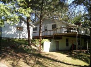 N1474 W Spencer Lake Rd, Waupaca, WI 54981