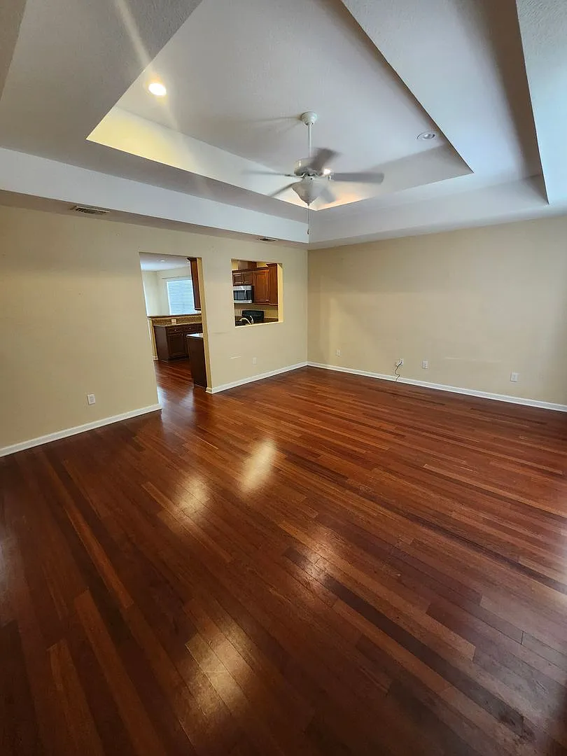 Beautiful Home For Rent — Photo 4