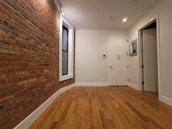 5th image of 410 Gates Ave #2FF