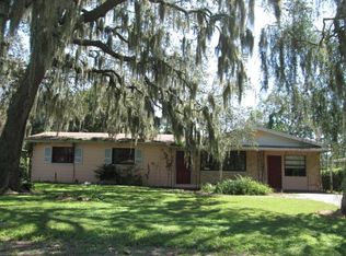 4009 E Bluff Ave, Tampa, FL 33617