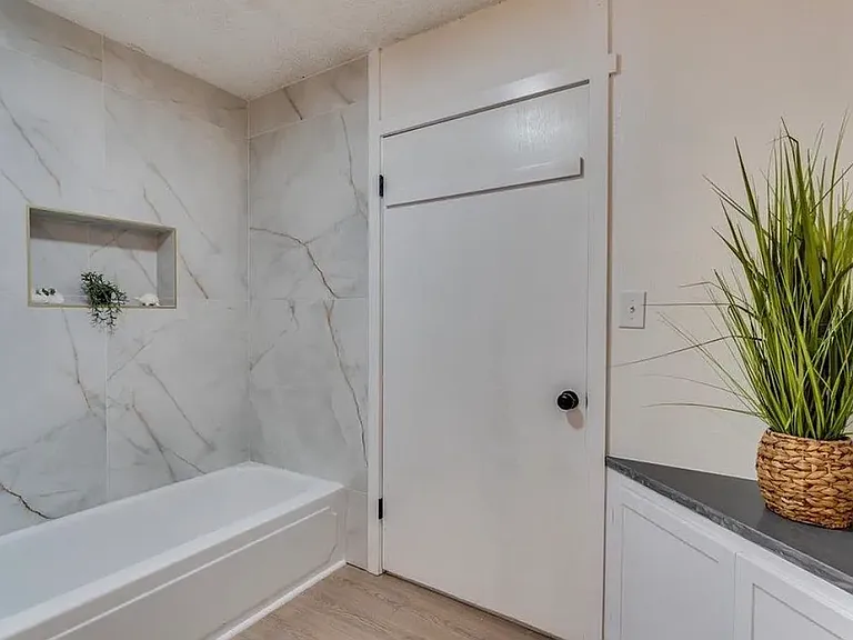 565 S Circle Dr — Photo 19