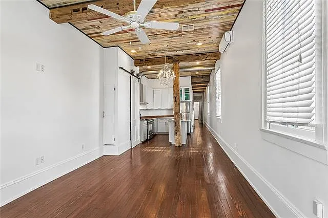 3417 Iberville St — Photo 3