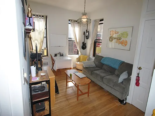 Rented by Sotheby's International Realty | media 10