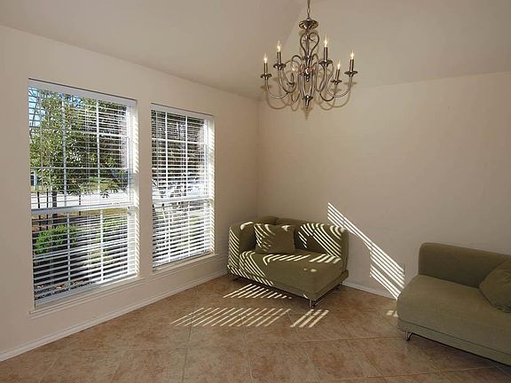 5th image of 26886 Squires Park Dr