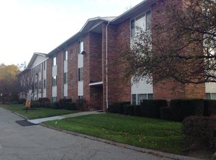505 E Lincoln St APT 23, Birmingham, MI 48009