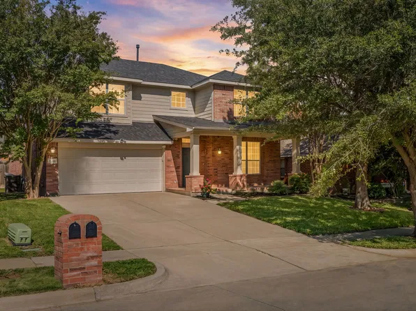10708 Bluestone Rd, Fort Worth, TX 76108