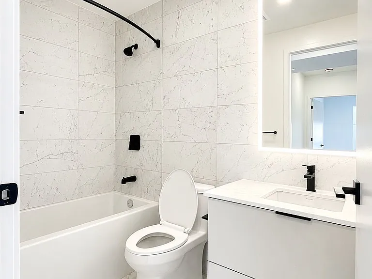 609 Sherbourne St #4509 — Photo 7